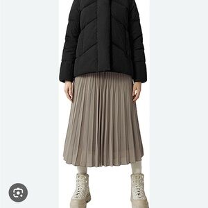 Canada Goose Marlow black women jacket brand new w tag size small